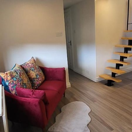 Beautiful Holiday Studio In The Heart Of Rochester Rochester  Exterior foto