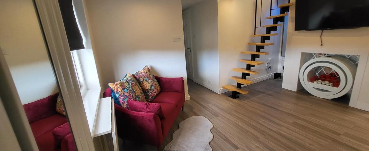 Beautiful Holiday Studio In The Heart Of Rochester Rochester  Exterior foto